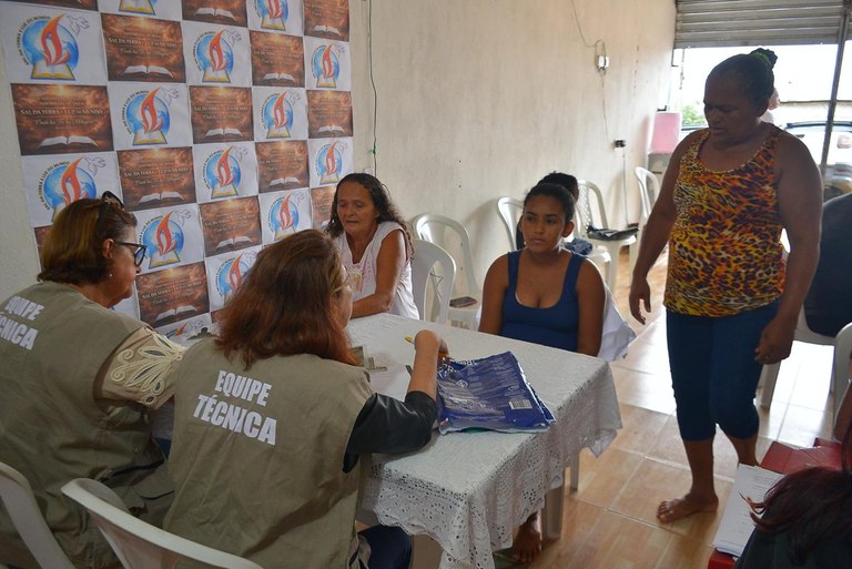  Governo da Paraíba realiza levantamento para identificar demandas dos moradores da Nova Agrovila Acauã