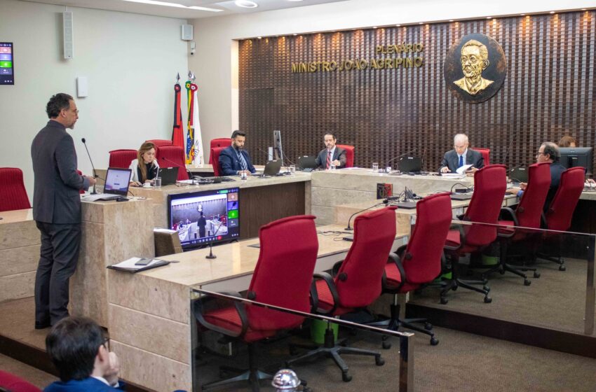  TCE-PB aprova contas de câmaras municipais e determina correções em escola de João Pessoa