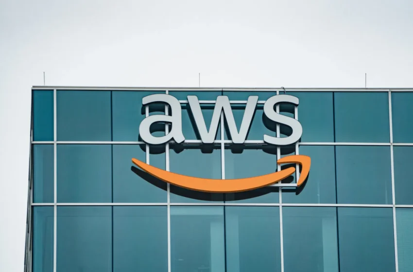  Irã ataca infraestrutura da Amazon no Golfo e amplia tensão com empresas americanas
