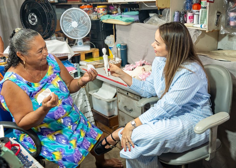  Primeira-dama inicia visitas a artesãs homenageadas do 42º Salão do Artesanato Paraibano