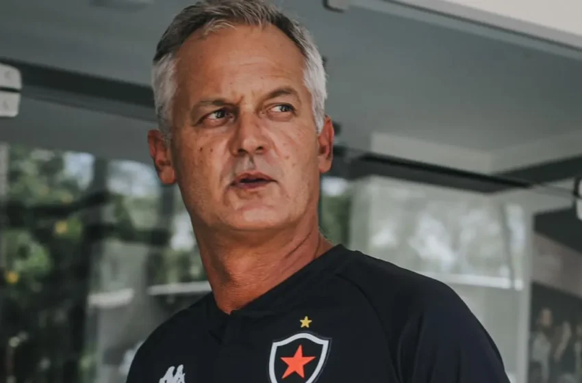  Botafogo Futebol Clube (PB) demite Lisca após sequência ruim na Série C