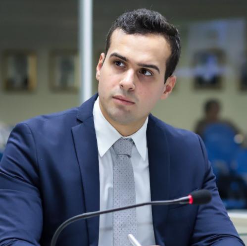  Lucas Ribeiro afirma que oposição “só pensa em eleição” e destaca foco da gestão em obras e entregas na Paraíba