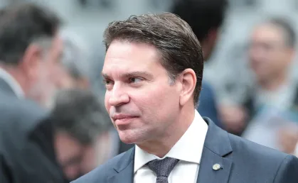  PF localiza Alexandre Ramagem nos EUA após monitoramento de viagem da esposa e cooperação internacional