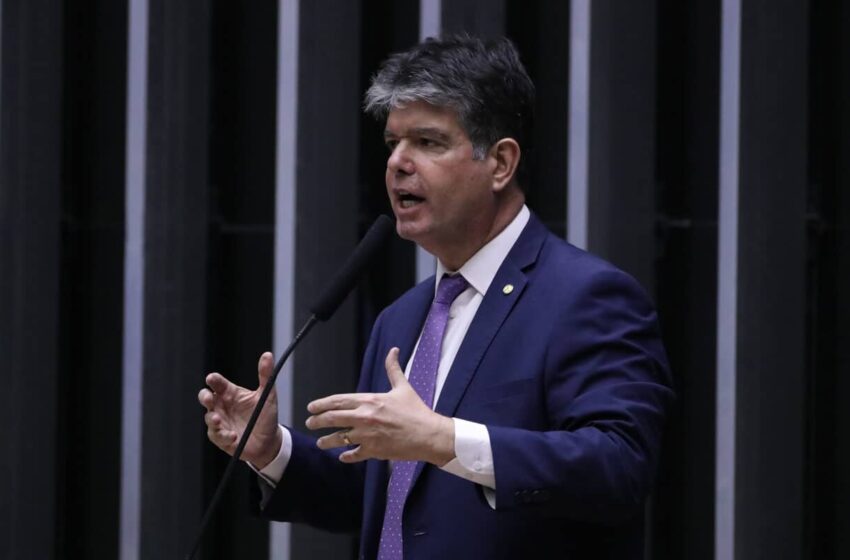  Câmara dos Deputados aprova urgência de projeto que cria programa nacional de atendimento a pessoas com ludopatia