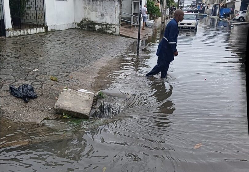  Seinfra reforça manutenção na rede de drenagem para prevenir alagamentos em vias urbanas