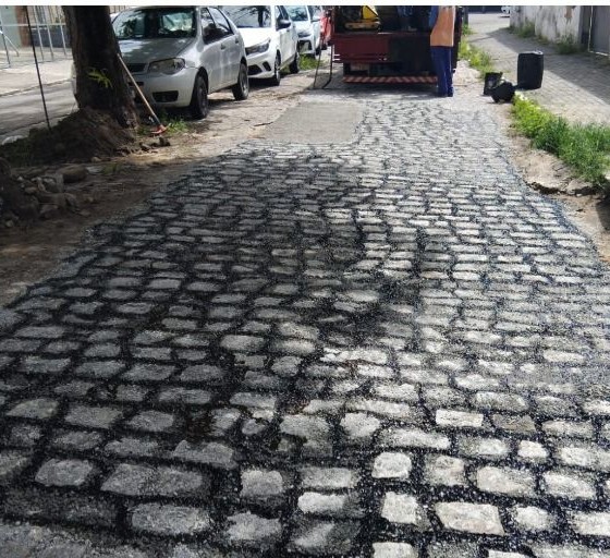  Seinfra encerra a semana intensificando a operação tapa-buraco em mais de 40 bairros de João Pessoa