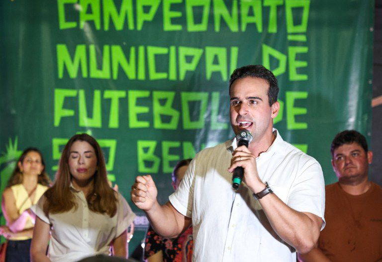  Lucas Ribeiro participa da 2ª Expo Patos e confirma reforma do Centro Comercial de São Bentinho