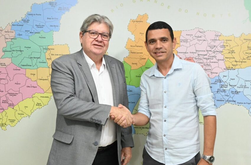  Prefeito do PL declara apoio a João Azevêdo
