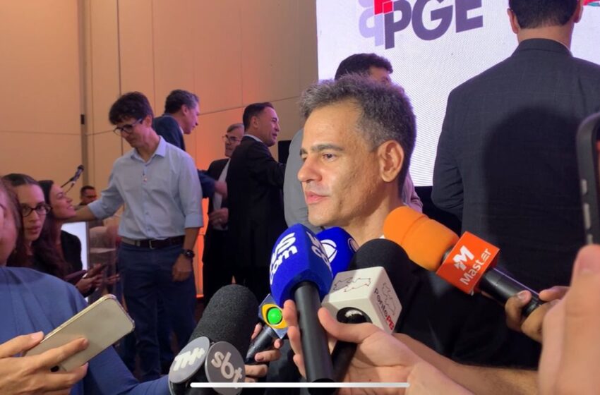  Lucas Ribeiro empossa Rodrigo Lima como novo procurador-geral da Paraíba