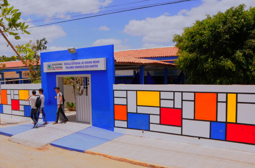  Paraíba sobe para 2º lugar no Nordeste e 6º no Brasil em ranking de salário inicial de professores