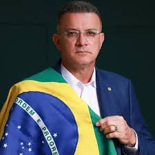  Juliana Cunha Lima ganha força como vice de Efraim Filho e decisão depende apenas de resposta final