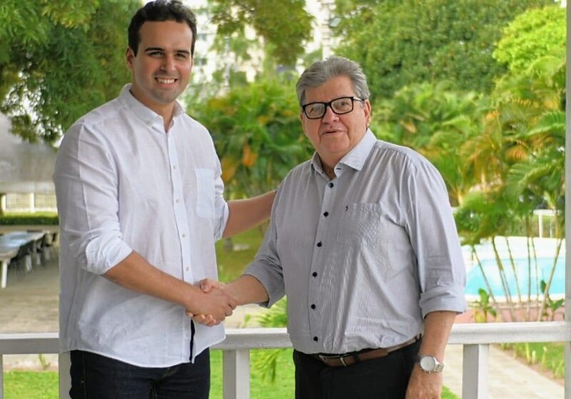  João Azevêdo formaliza renúncia com envio de carta à Assembleia para disputar o Senado