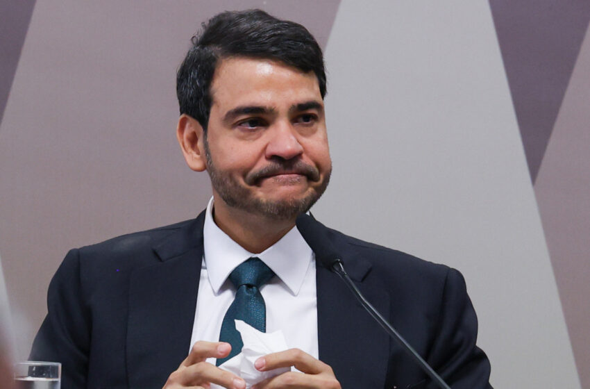  Lula avalia reenviar indicação de Jorge Messias ao STF após derrota no Senado