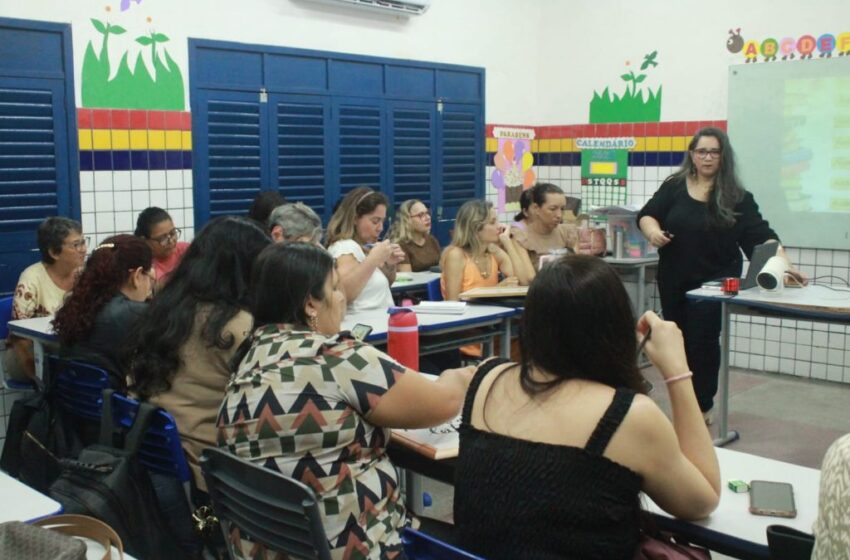  Professores da Rede Municipal participam do 2º Encontro Formativo do Letrar+JP