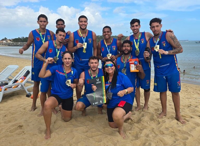  Paraíba encerra participação nos Jogos Universitários Brasileiros de Praia com 12 medalhas