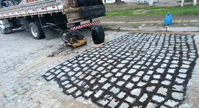  Seinfra amplia serviços de infraestrutura em João Pessoa com ações em 30 bairros
