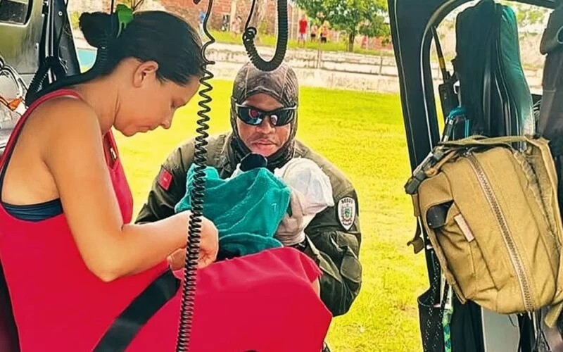  Mulher dá à luz em área isolada e é resgatada de helicóptero no Agreste da Paraíba