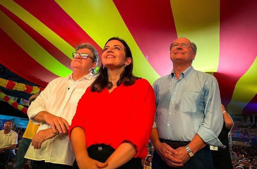  Pollyanna nega rumores e reforça fidelidade ao grupo de João Azevêdo