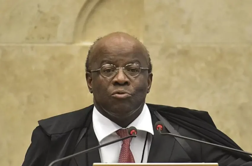  Joaquim Barbosa se filia à Democracia Cristã e sinaliza candidatura à Presidência