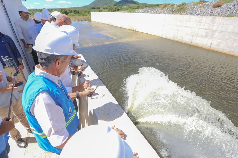  Ministro Waldez Góes visita obras da Barragem do Redondo, reforçando segurança hídrica no Nordeste