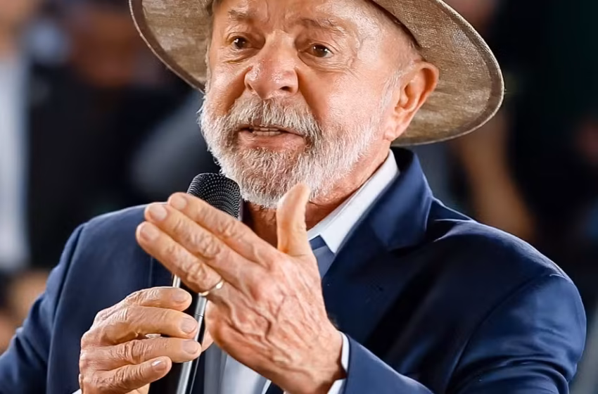  Lula diz não acreditar em tarifaço dos EUA às vésperas de decisão sobre novas taxas