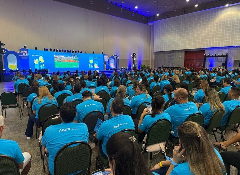 Paraíba capacita 400 agentes líderes em vendas da Azul Viagens em Fortaleza