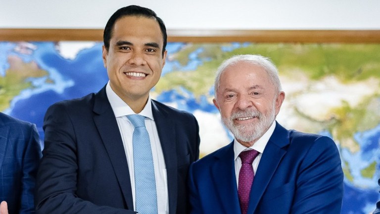  Ministro do Turismo assina convênio para qualificação profissional em seis municípios da Paraíba