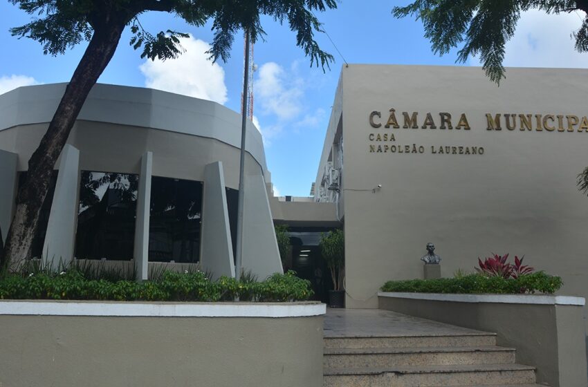  Vereadores oficializam bancada de oposição na Câmara de João Pessoa com sete parlamentares