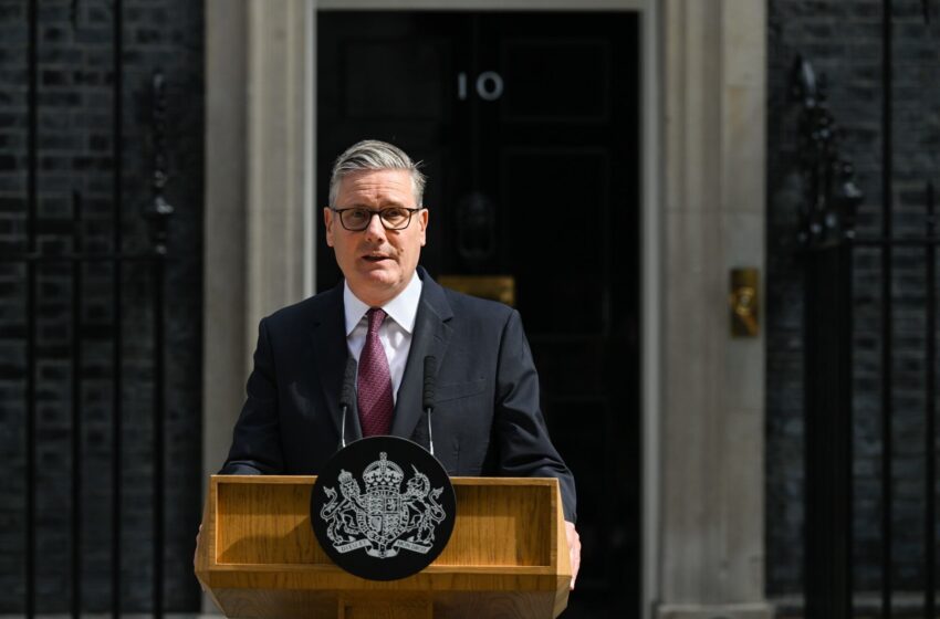  Primeiro-ministro Keir Starmer anuncia saída do cargo e Partido Trabalhista inicia processo de sucessão no Reino Unido