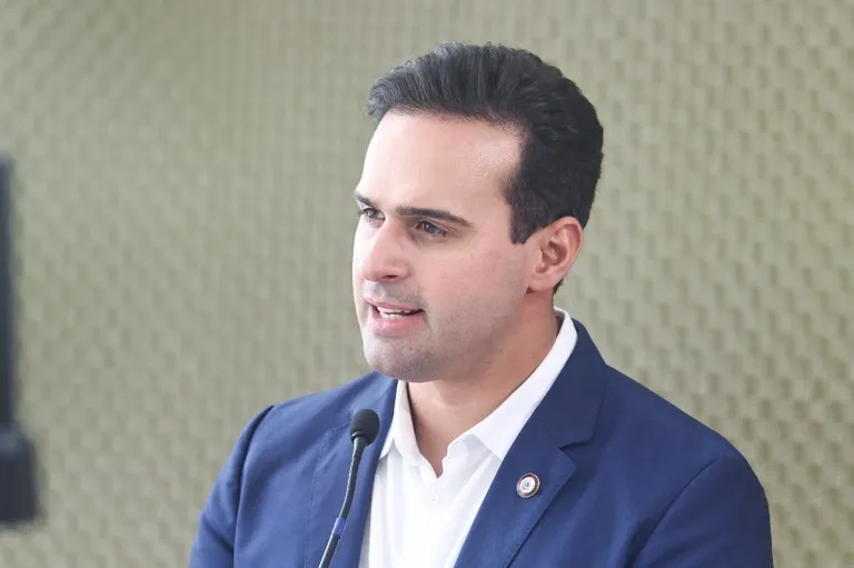  Lucas Ribeiro confirma participação da abertura oficial do São João de Campina Grande e convida João Azevedo e aliados políticos