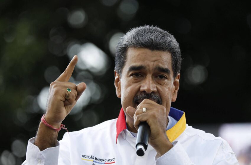  Maduro pede união nacional após terremoto na Venezuela