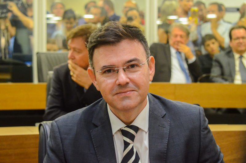  Raniery Paulino prevê enfraquecimento da candidatura de Cícero Lucena e projeta disputa entre Lucas Ribeiro e Efraim Filho