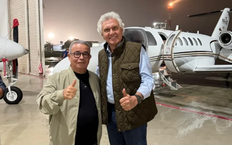  Ronaldo Caiado cumpre agenda política em João Pessoa após mudança nos planos devido ao clima