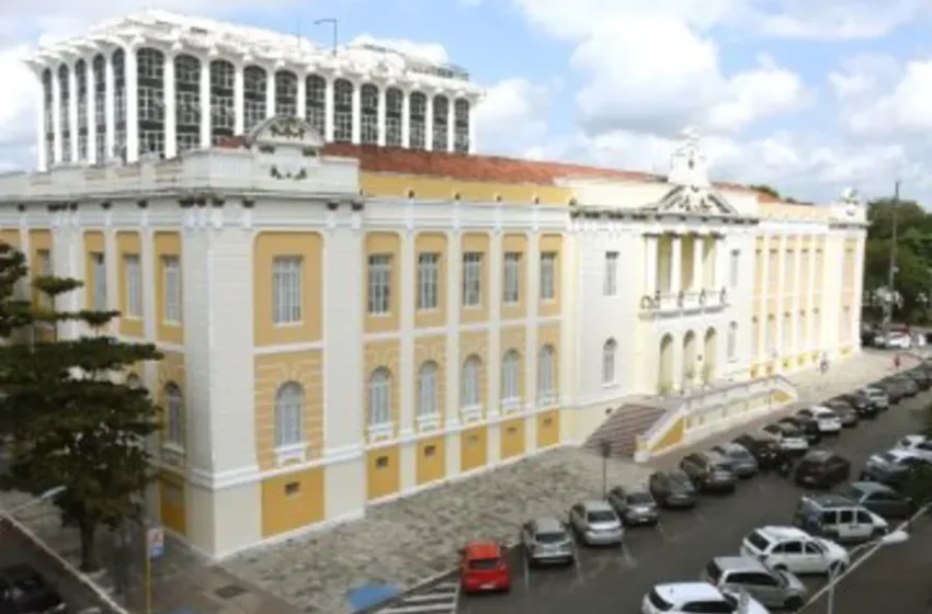  Juiz da Paraíba multa advogado em R$ 32,8 mil por inserir comandos ocultos de IA em petição