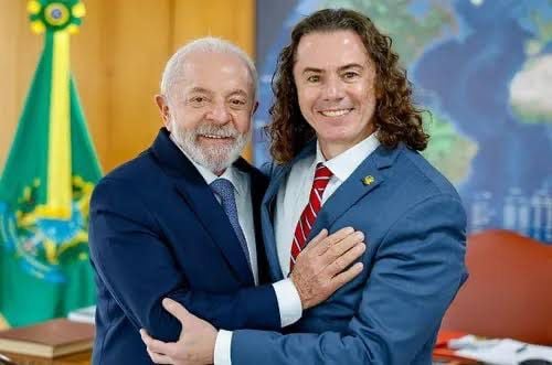  Senador Veneziano nega desgaste com Lula e reforça aliança com o PT