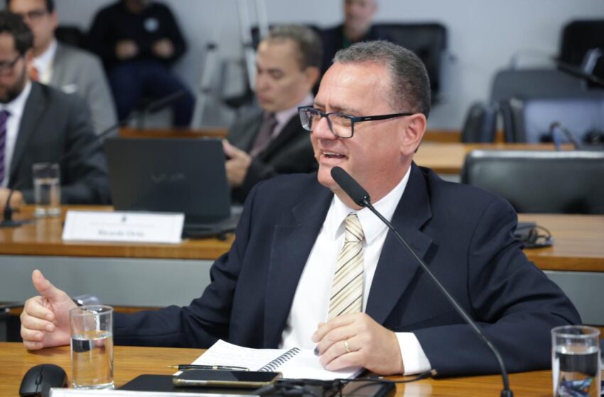  VÍDEO: No Senado, jornalista Carlos Magno ressalta a grandiosidade do Maior São João do Mundo, em Campina Grande