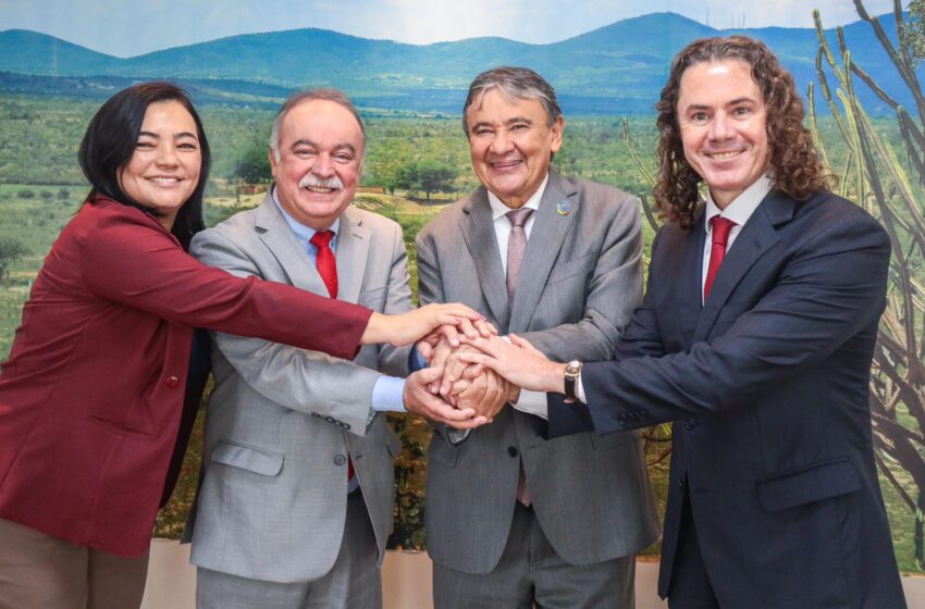  Veneziano e Inácio Falcão tratam de investimentos em segurança alimentar na Paraíba com o ministro Wellington Dias