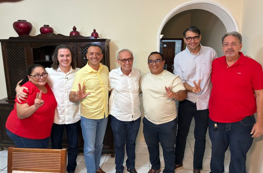  Veneziano cumpre agenda no Sertão e recebe apoio de lideranças em Bonito de Santa Fé, Conceição e Piancó