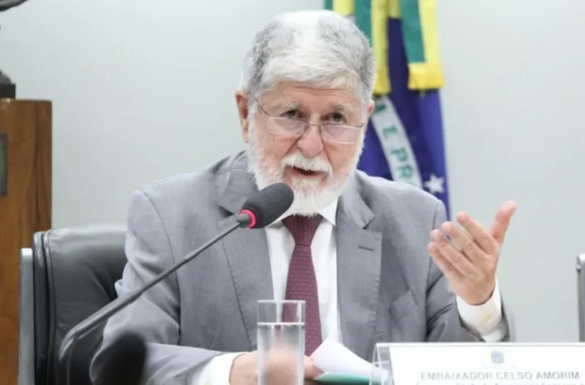  Amorim defende regulação das big techs e alerta para riscos da concentração da IA