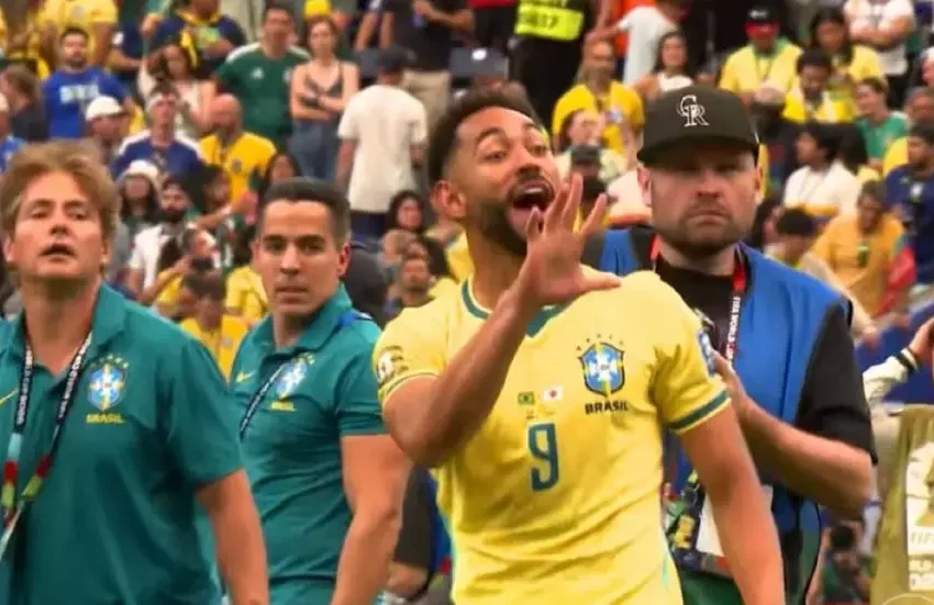  Paraibano Matheus Cunha provoca japoneses e exibe os cinco títulos mundiais do Brasil após classificação