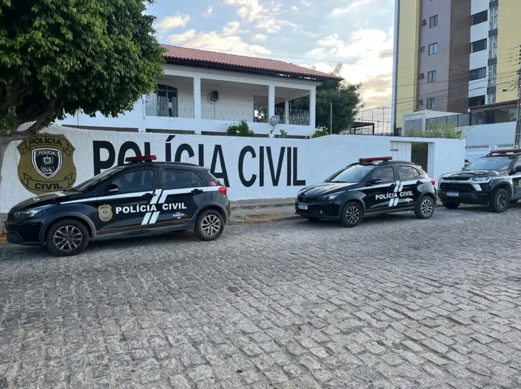  Operação São João Seguro cumpre mandados e apreende armas e drogas no Sertão da Paraíba