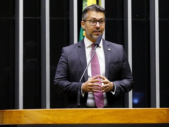  Leonardo Gadelha diz que filiados do Podemos terão liberdade para apoiar outros candidatos ao Governo da Paraíba