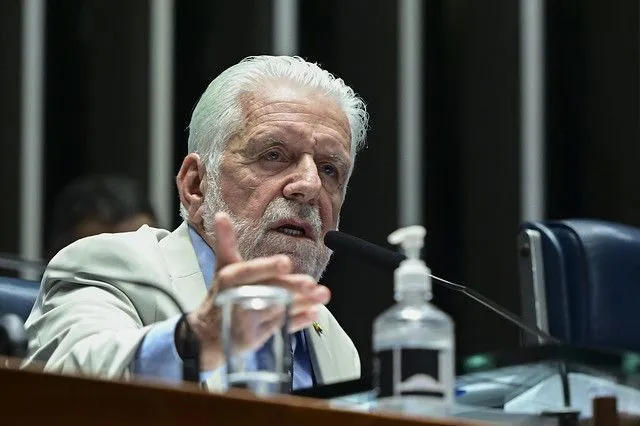  PF identifica aplicação de Jaques Wagner em títulos do Banco Master