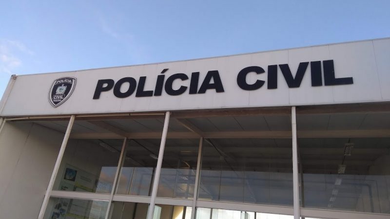  Jovem é apreendido em investigação sobre grupos que planejavam massacres em escolas