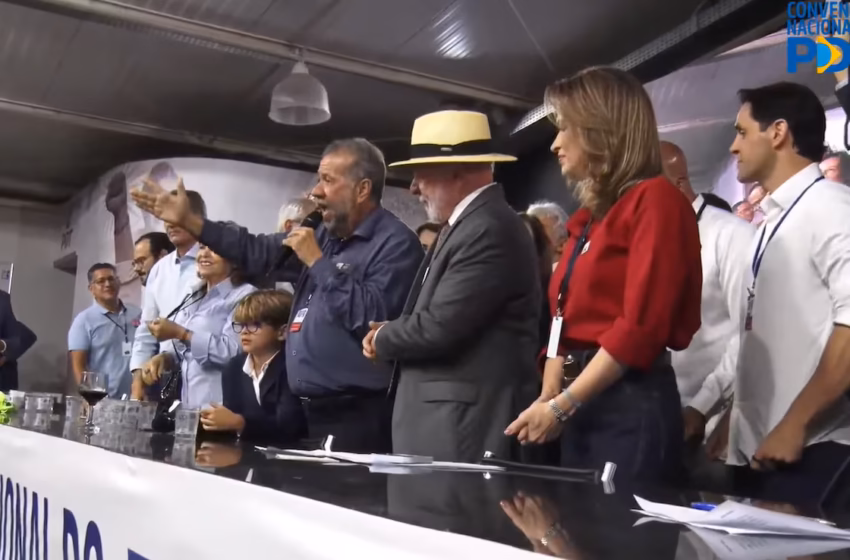  PDT oficializa apoio à reeleição de Lula durante convenção nacional e sela aliança para as eleições