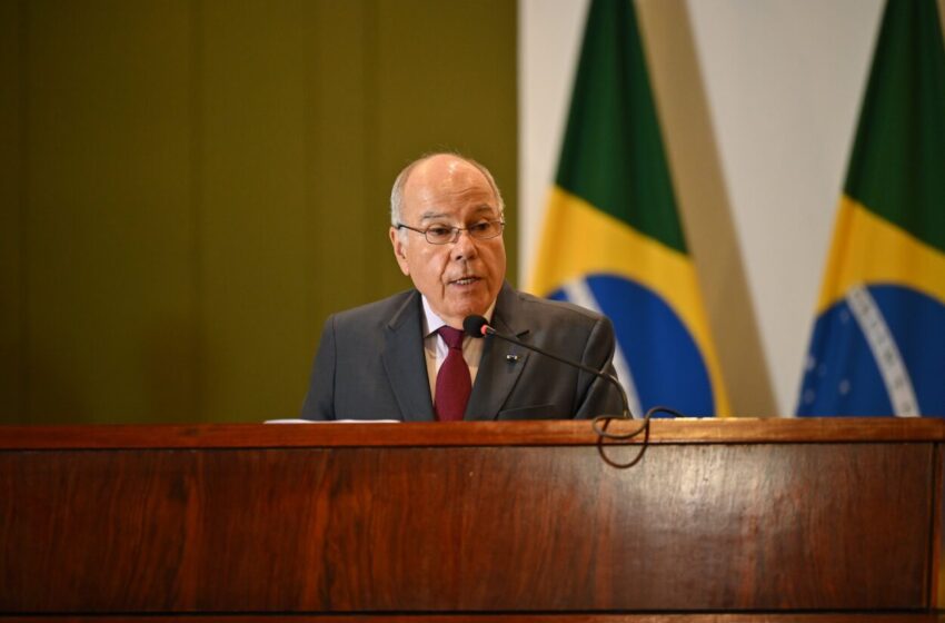  Indústria brasileira demonstra preocupação com nova tarifa dos EUA e alerta para impactos nas exportações