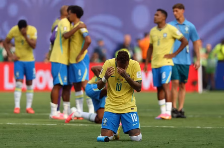  Brasil perde para a Noruega, é eliminado da Copa e amplia jejum pelo hexacampeonato