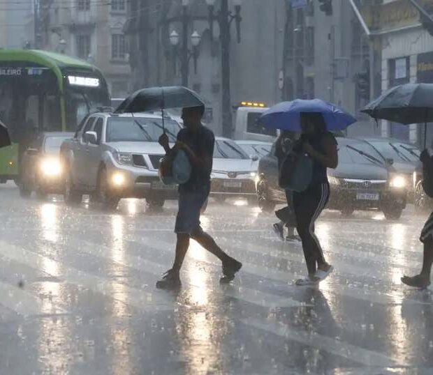  João Pessoa e mais 92 municípios da Paraíba entram em alerta para chuvas intensas
