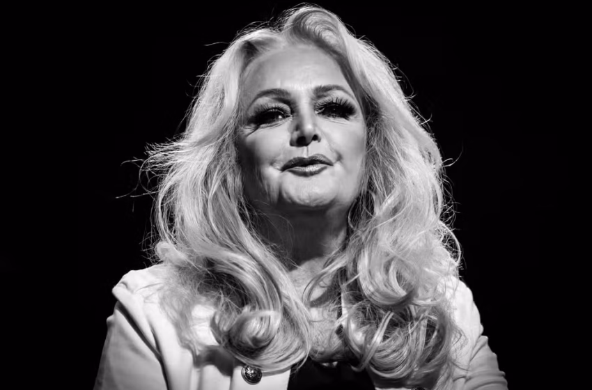  Morre Bonnie Tyler, voz de “Total Eclipse of the Heart”, aos 75 anos