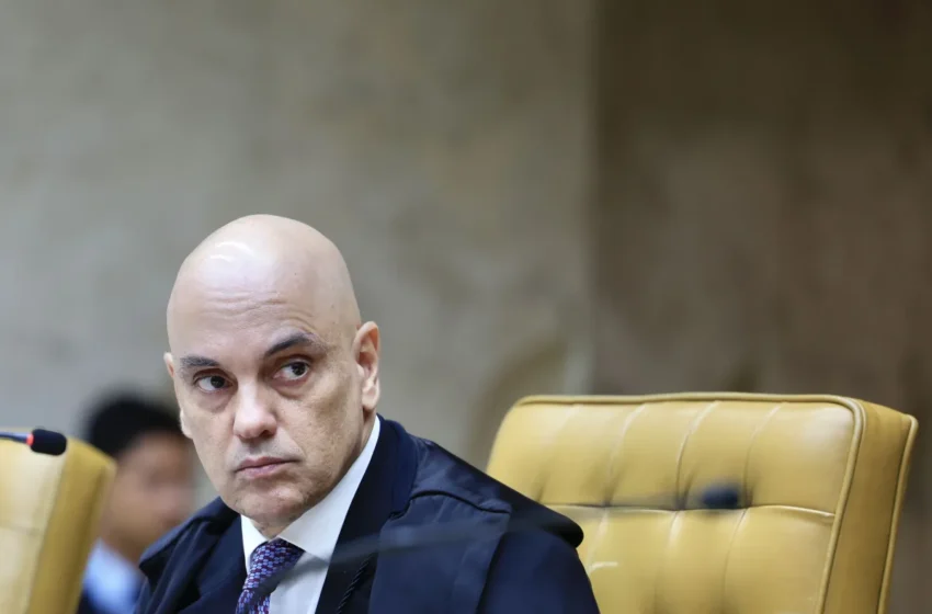  Moraes pede vista e suspende julgamento sobre privatização da celepar